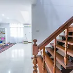 Nimman Elegant Garden Villa