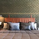 Stay In Style At Nimman R911