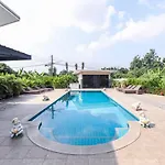 Relax Garden House