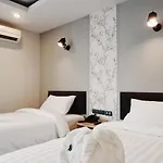 Peppy Hotel-Pepperyhills Hotel