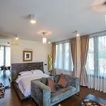 Tikklinsee Pool Villa Chiang Mai
