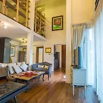 Tikklinsee Pool Villa Chiang Mai