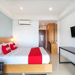 Oyo 374 Room Lanna Hotel