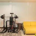 Loft Style Townhouse Near Old City