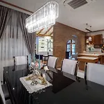 Modern Love Villa