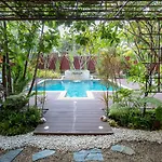 Modern Love Villa