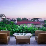 M5 Hotel