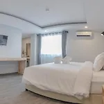 Peppy Hotel-Pepperyhills Hotel