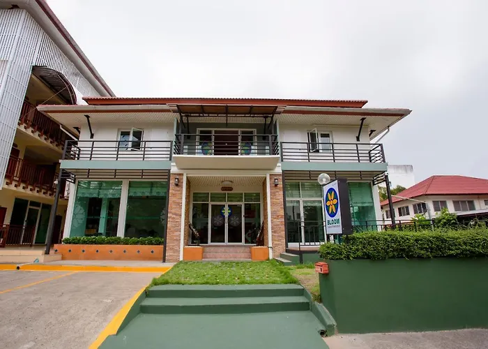 Oyo 1053 Bloom Guest House
