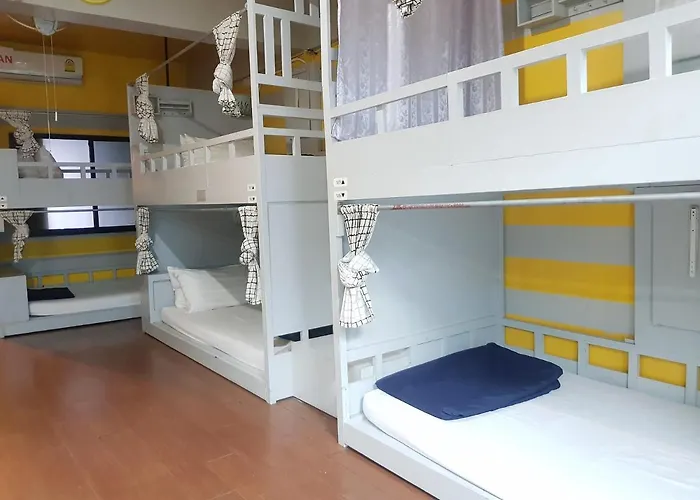 Me U Hostel&Tour