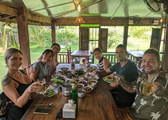 Funky Monkey Cnx - Guesthouse