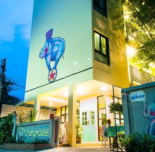 Chor Chang House