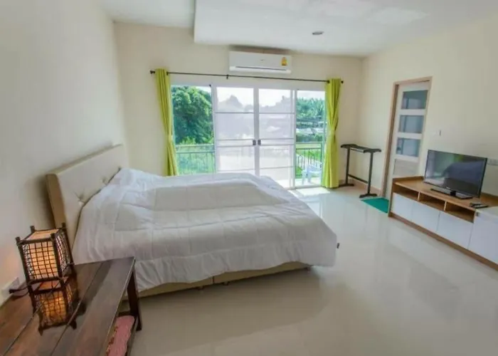 San Kamphaeng Classic Home