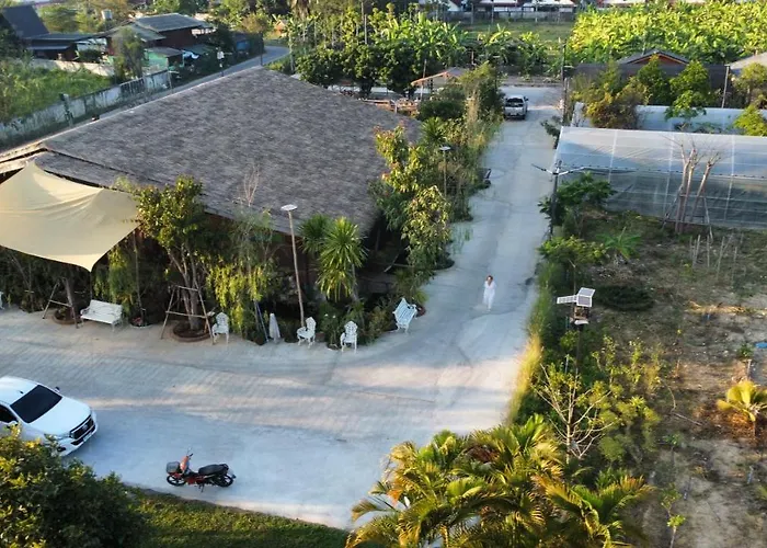 Tasana Garden Saraphi ทาซาน่าการ์เด้น สาขาสารภี