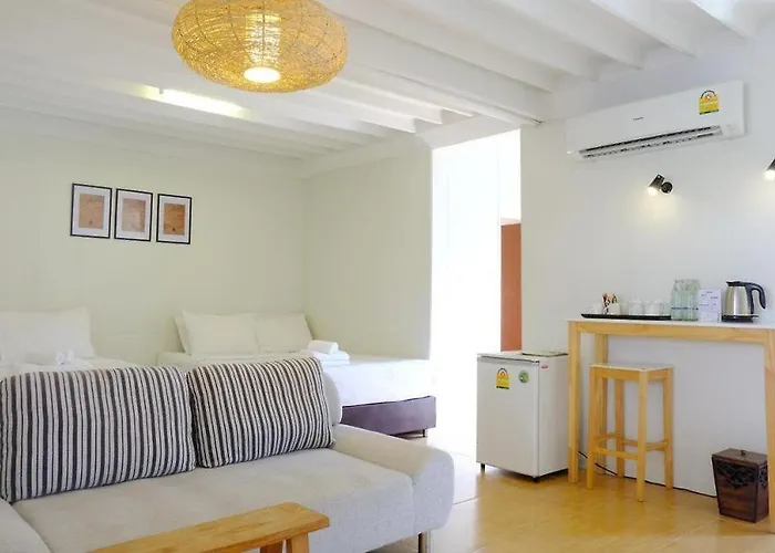 Udee Cozy Hotel