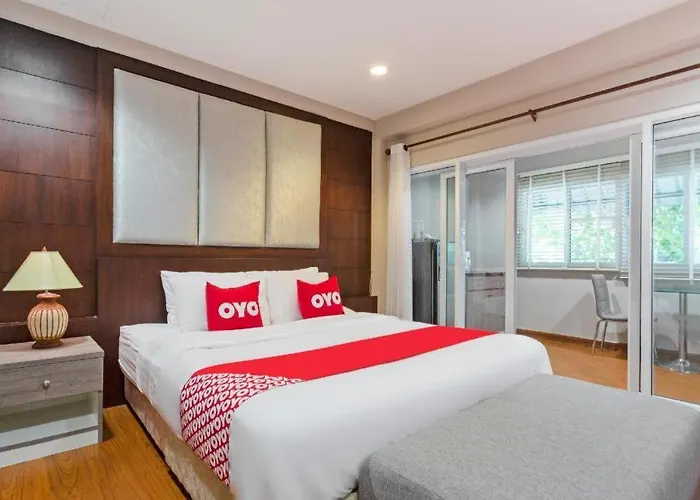 Oyo 995 Blue Cafe Apartment