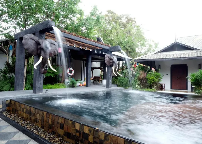 Vimarn Kaew Village And Resort