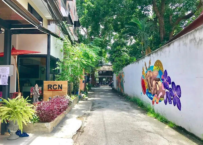 Rcn Court & Inn