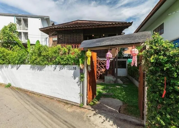 Nearthepark Backpack House