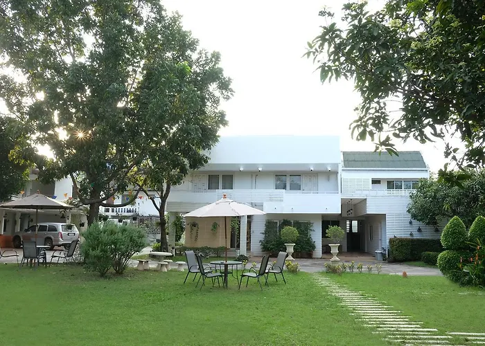 Udee Cozy Bed & Breakfast