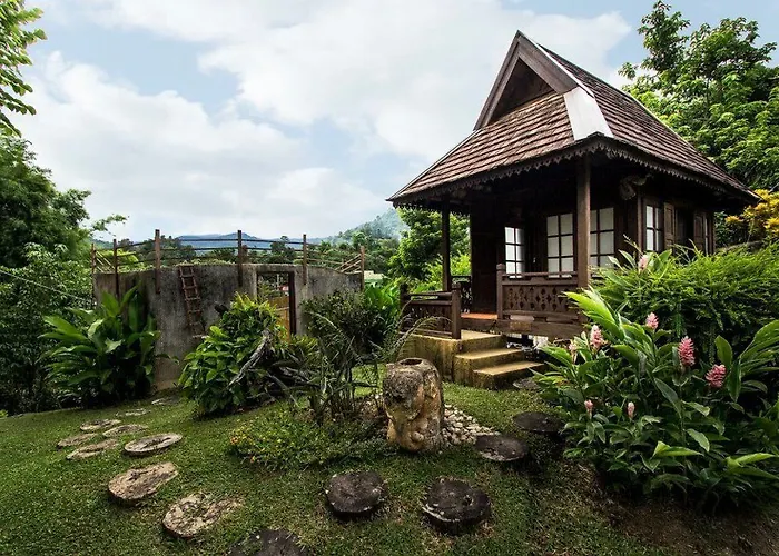 Baan Kaew Mongkorn