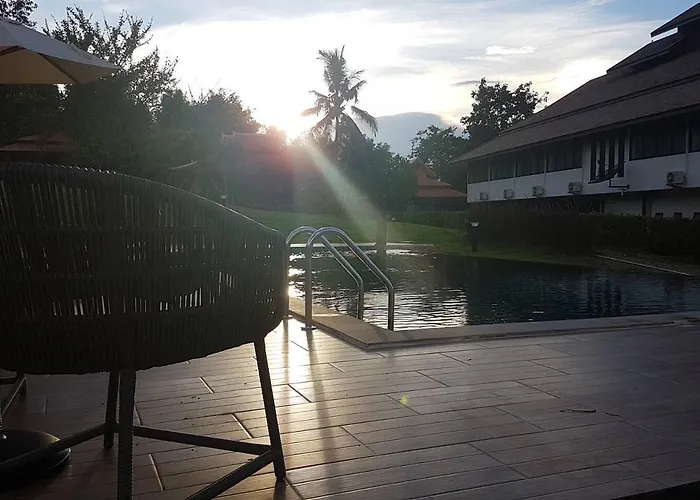 Moon Terrace Resort & Hotel
