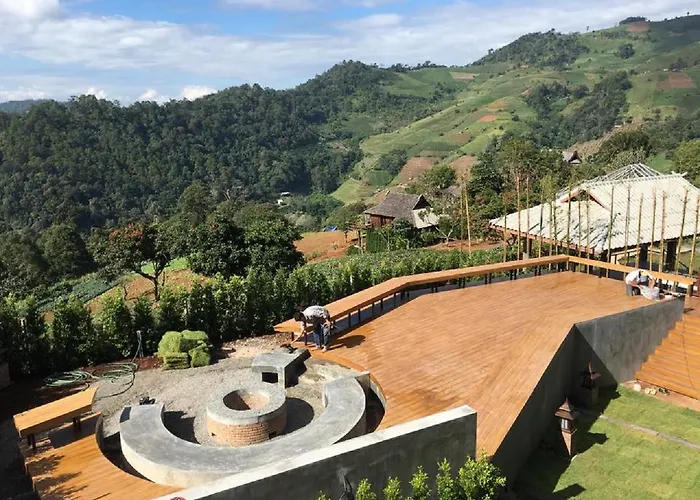 Baan Mon Jor