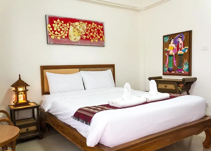 Dphouse Center Of Old Chiang Mai