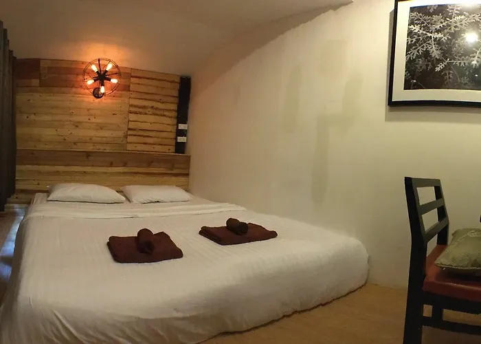 Jao Hostel & Cafe