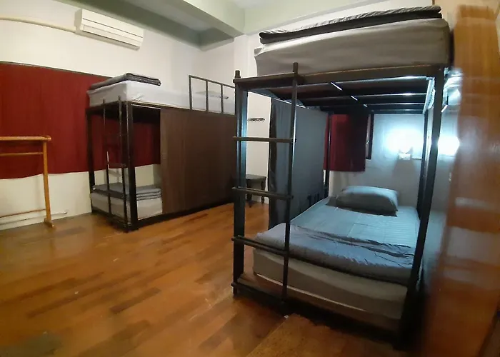 Dada Hostel