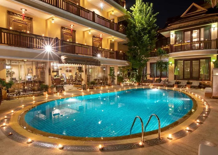 At Chiang Mai Hotel