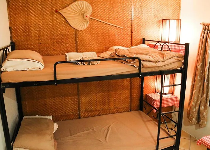 Cool Guesthouse