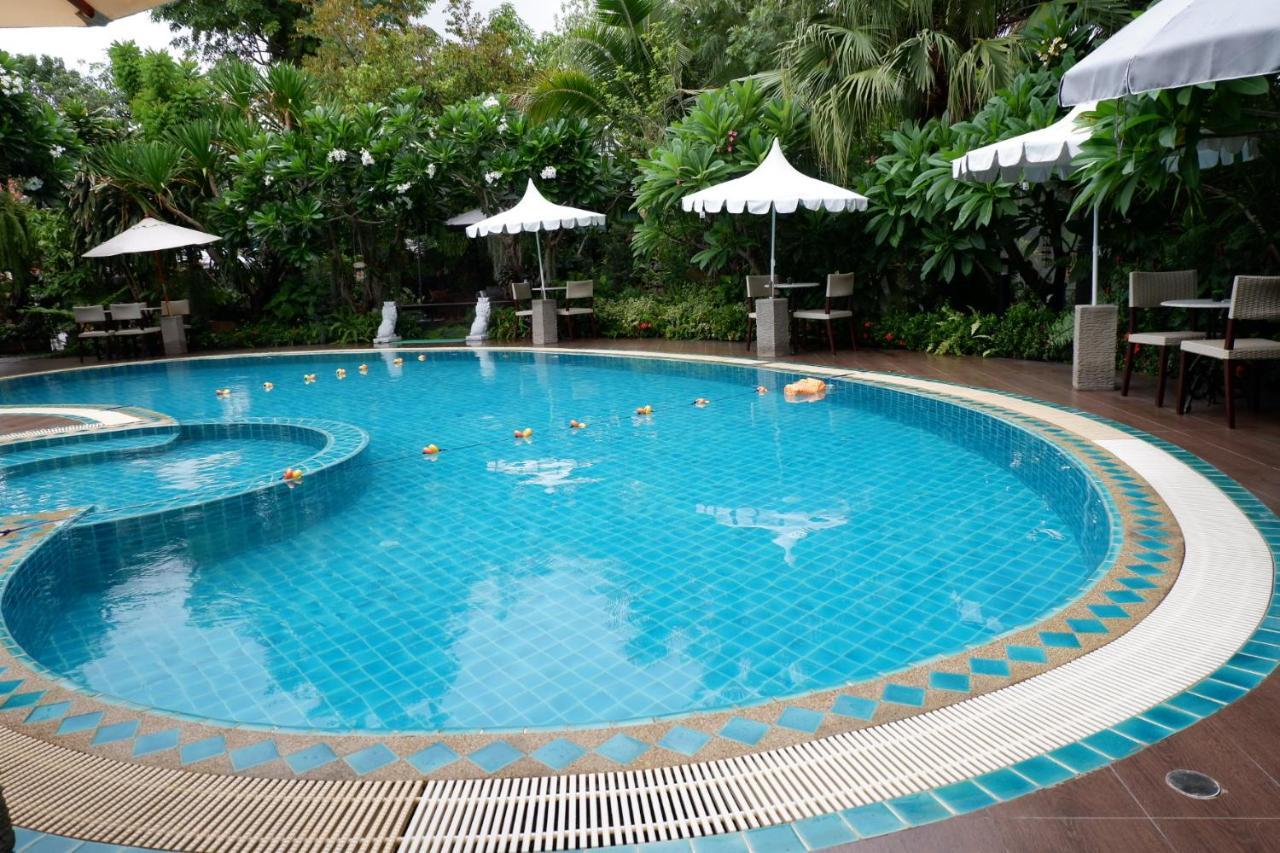 42 Garden Pool * Chiang Mai