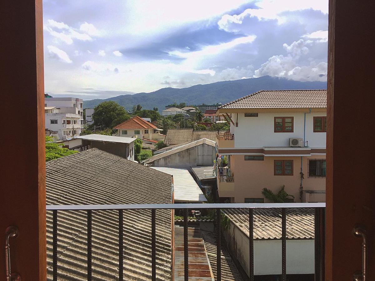 Bed & Breakfast Chor Chang House 2*