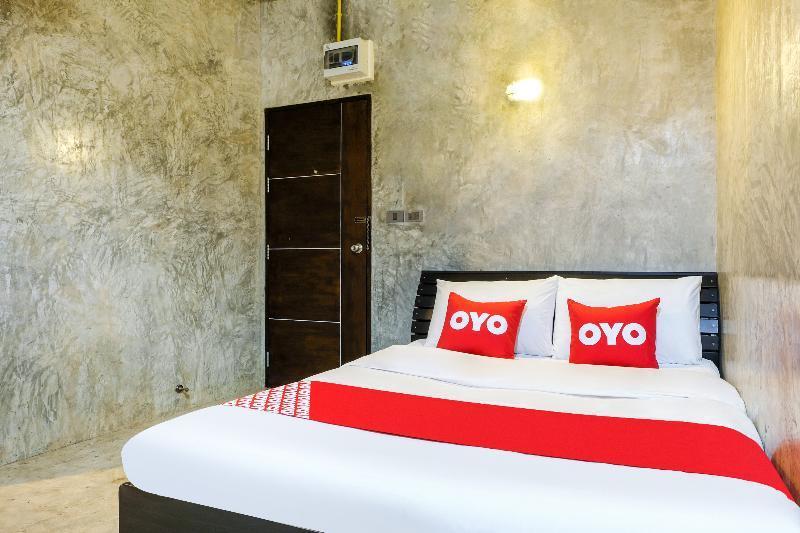 Hotel Mayb