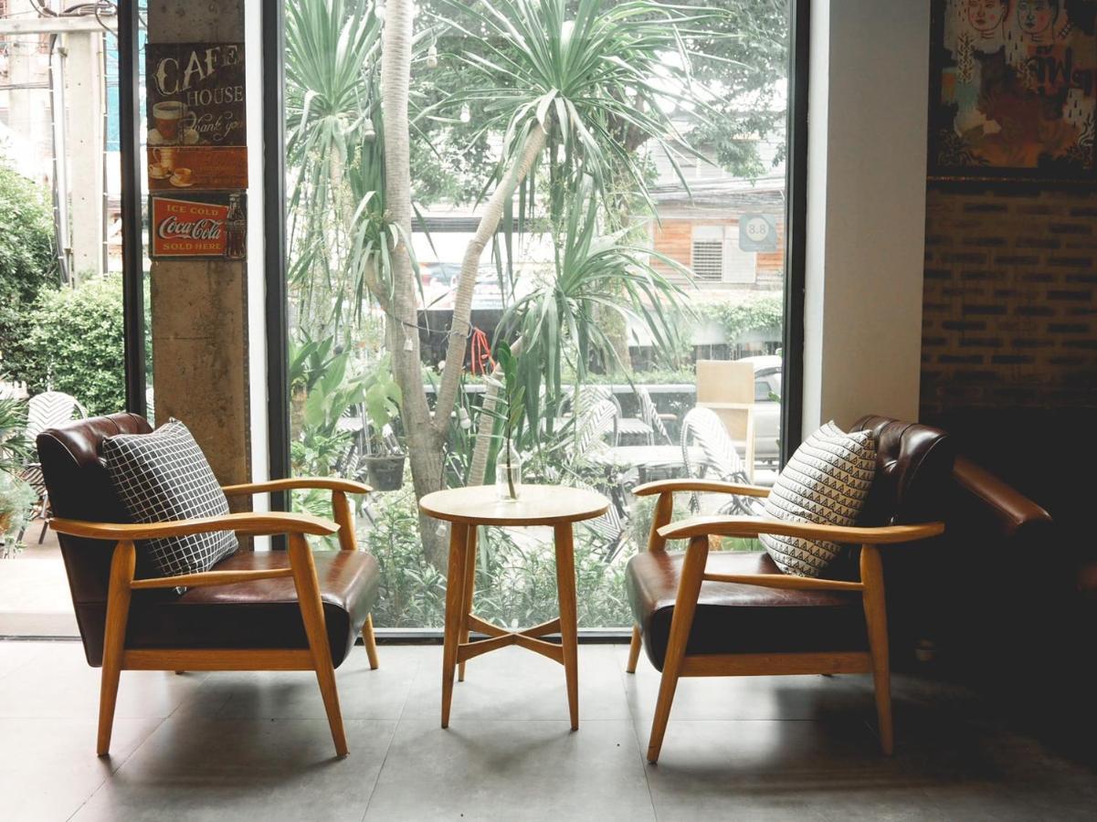 Give Me 5 * Chiang Mai