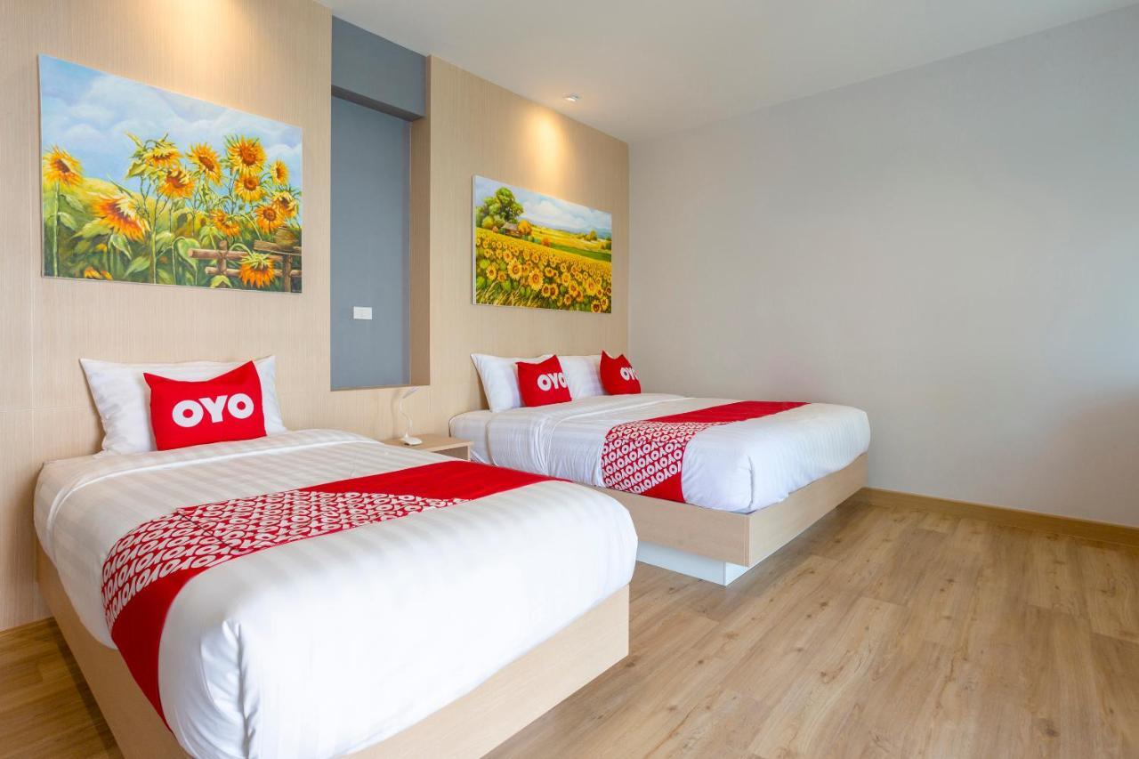 Oyo 1053 Bloom