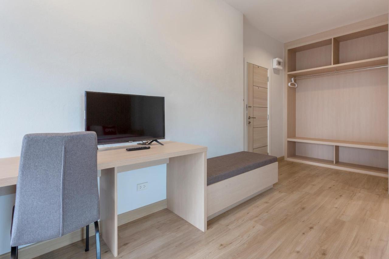 Hotel Oyo 1053 Bloom 3*