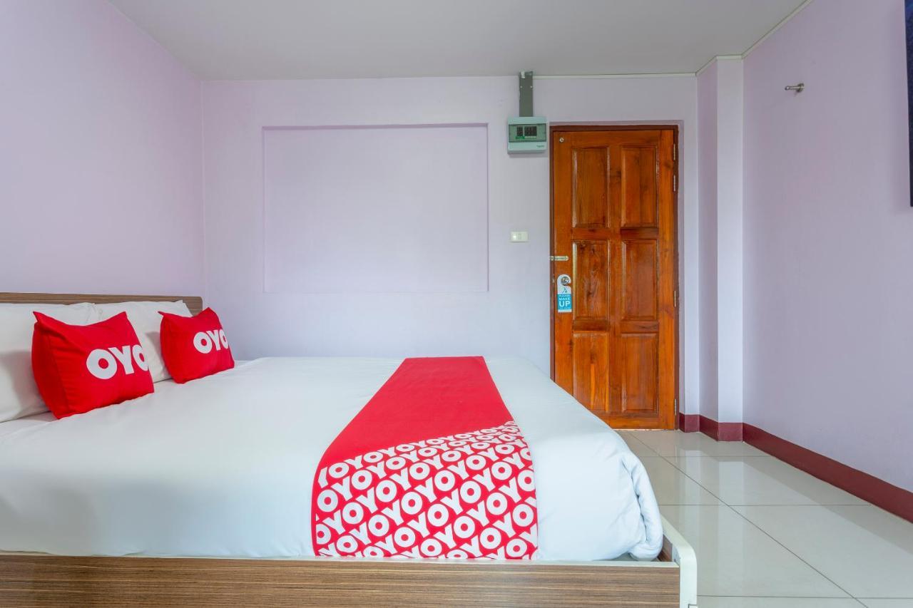 Hotel Oyo 1053 Bloom 3*