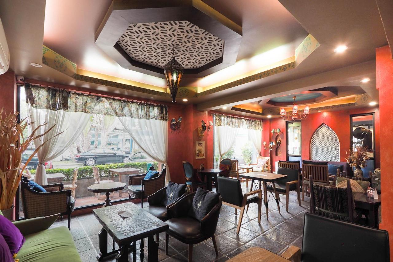 Hotel Oyo 995 Blue Cafe