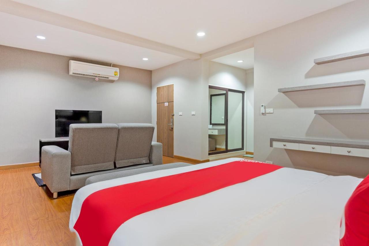 Hotel Oyo 995 Blue Cafe Chiang Mai