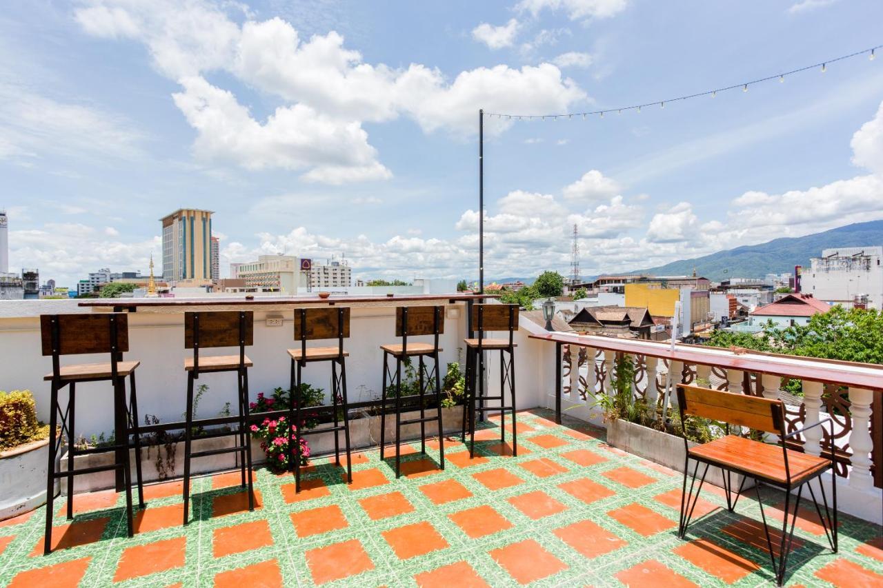 Oyo 1093 De Nawarat Boutique Hotel 3*