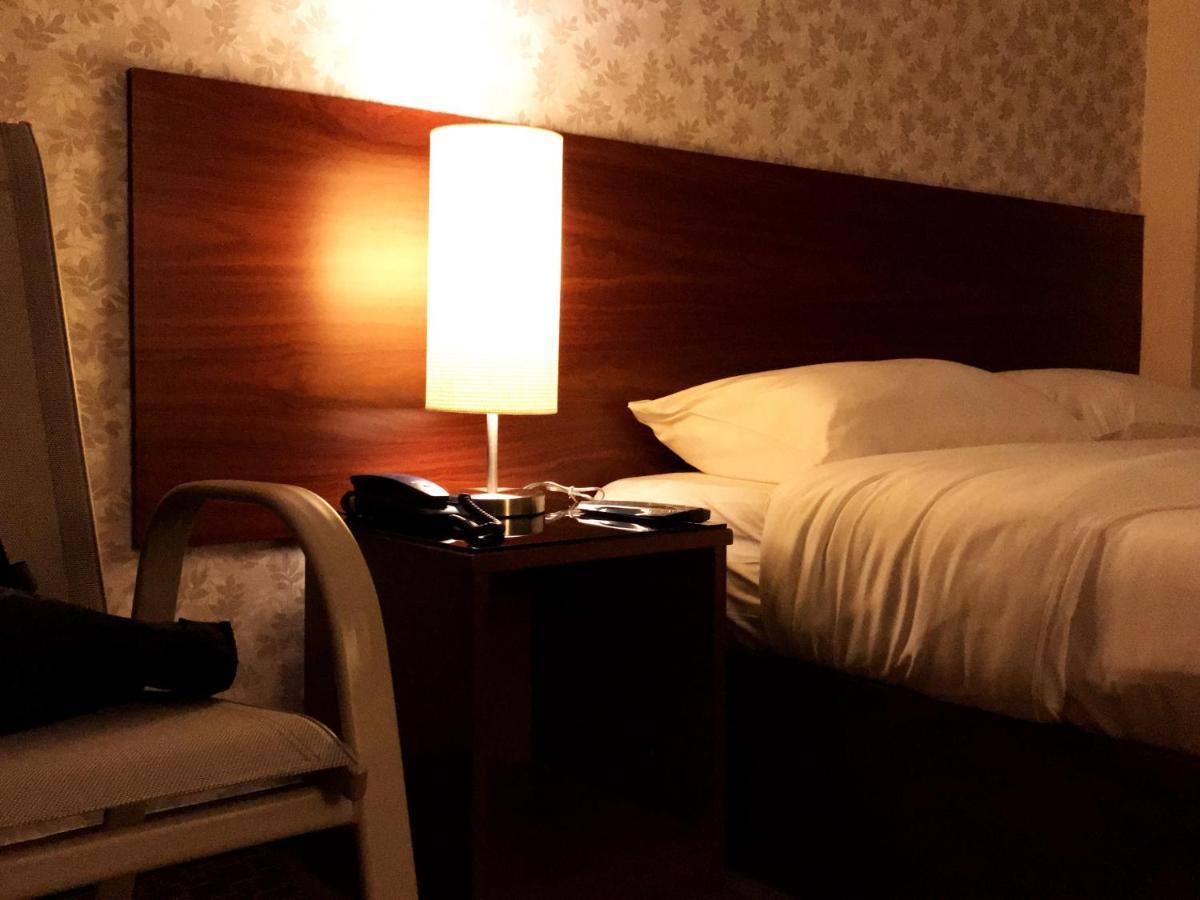 Hotel Rcn Court &