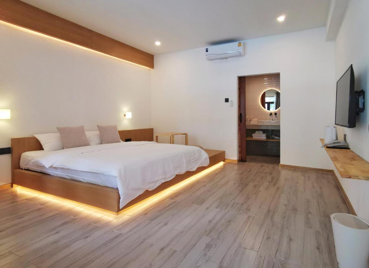Aono Hotel