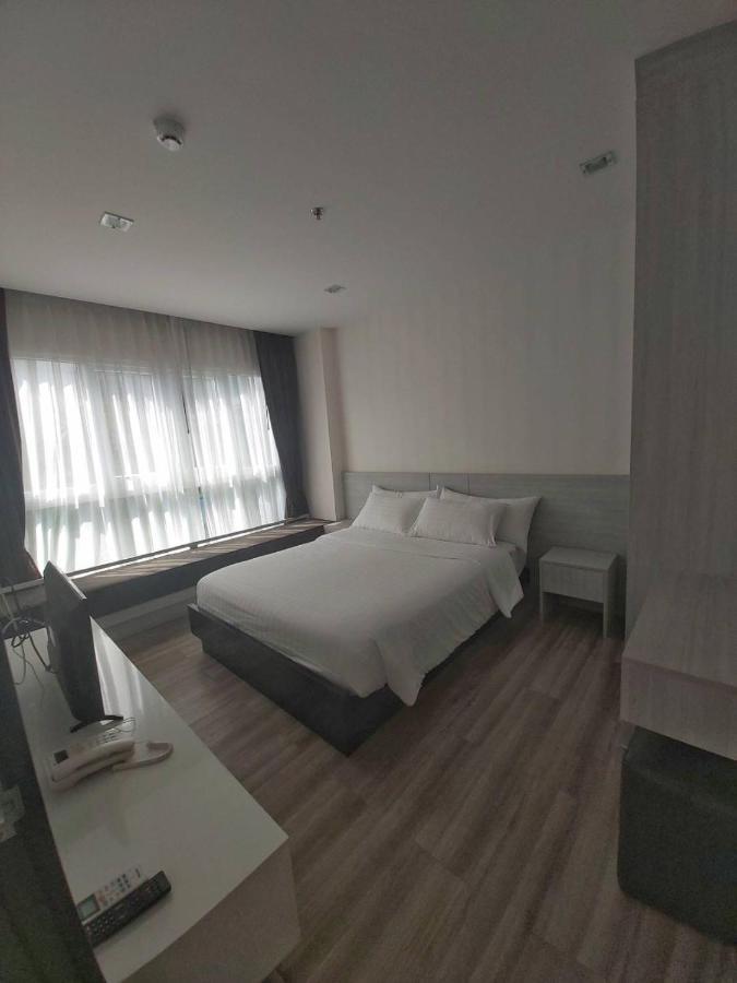 The One Prio Apartment *