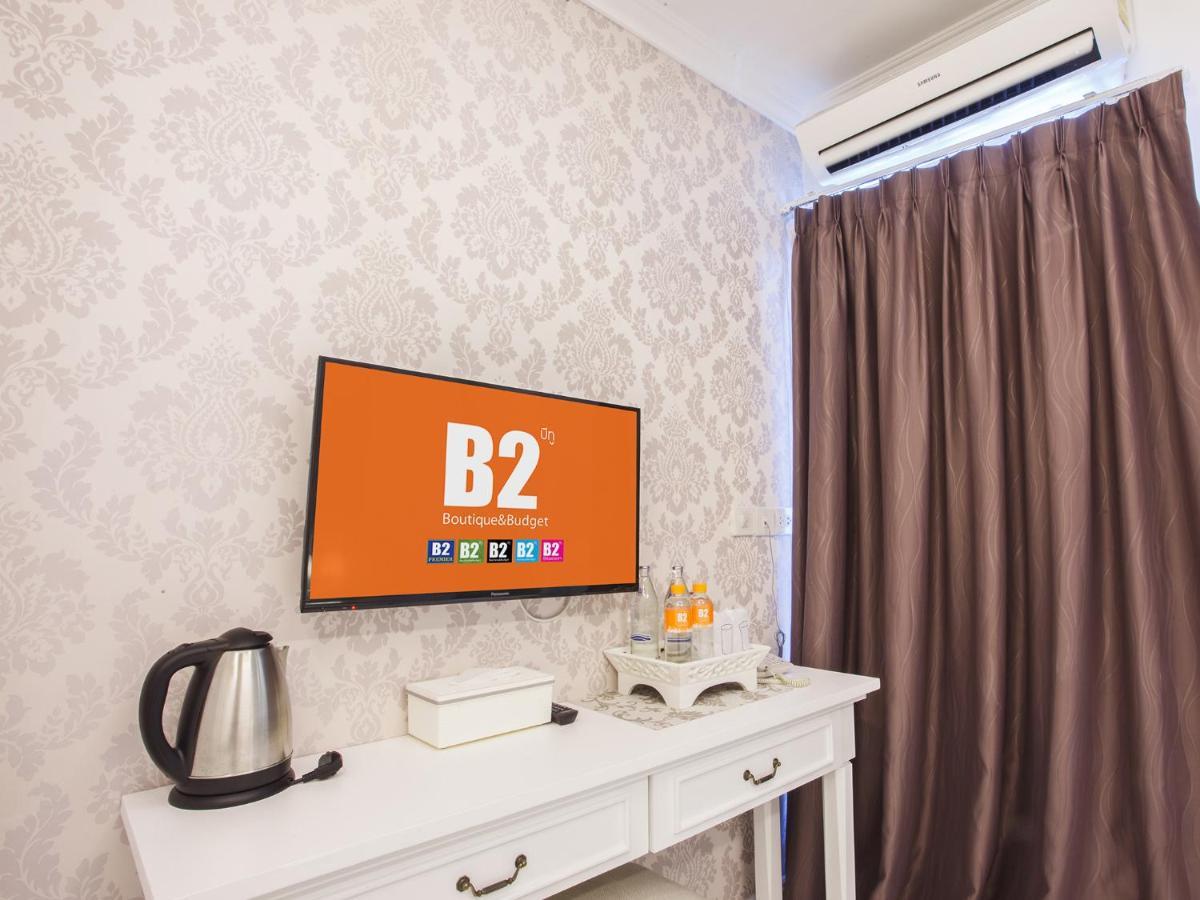 B2 Riverside Colonial Hotel