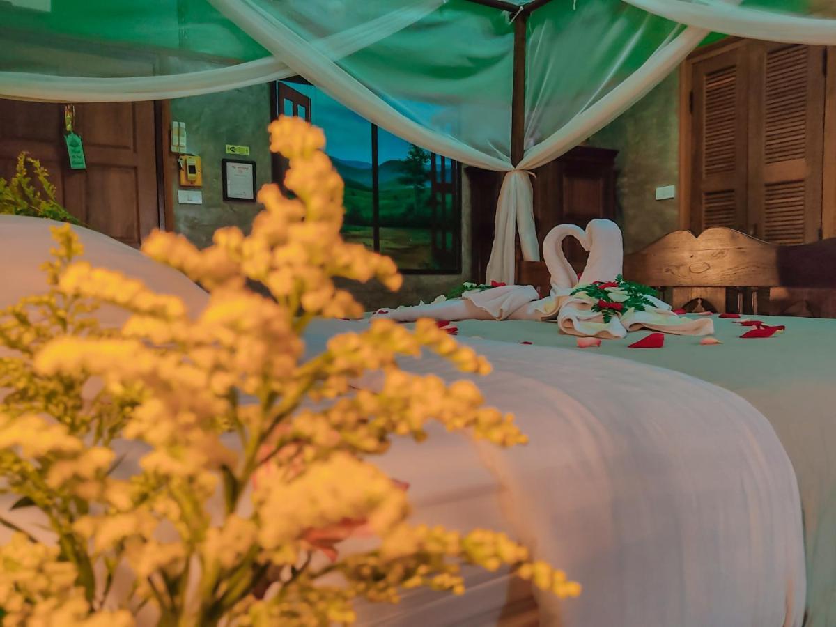 Bed & Breakfast Awana House Chiang Mai