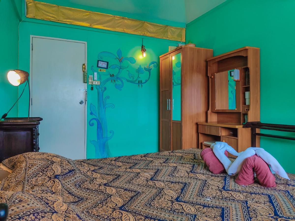 Awana House Bed & Breakfast *