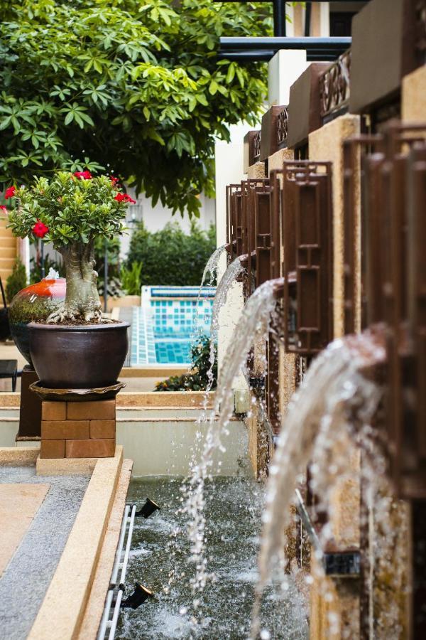 La Seine Resort, Resort