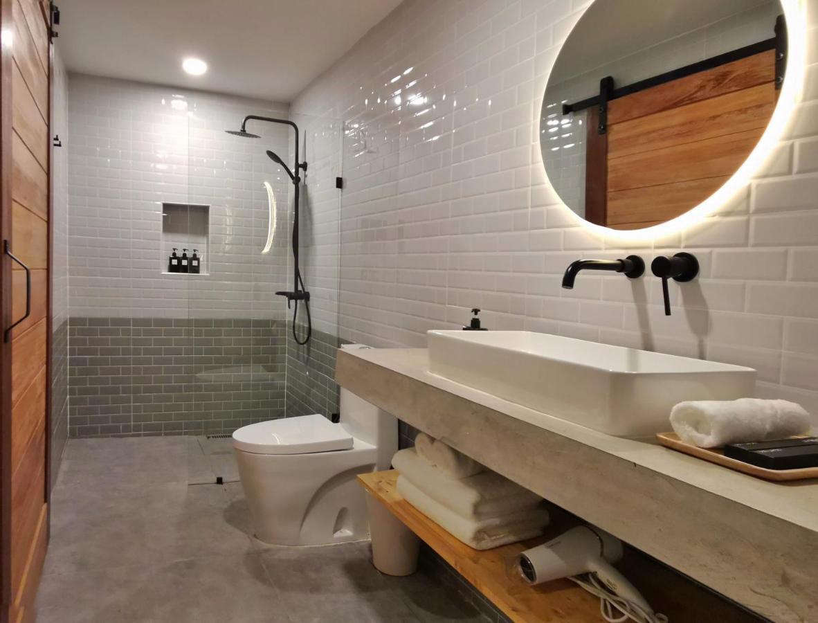 Aono Hotel 3*